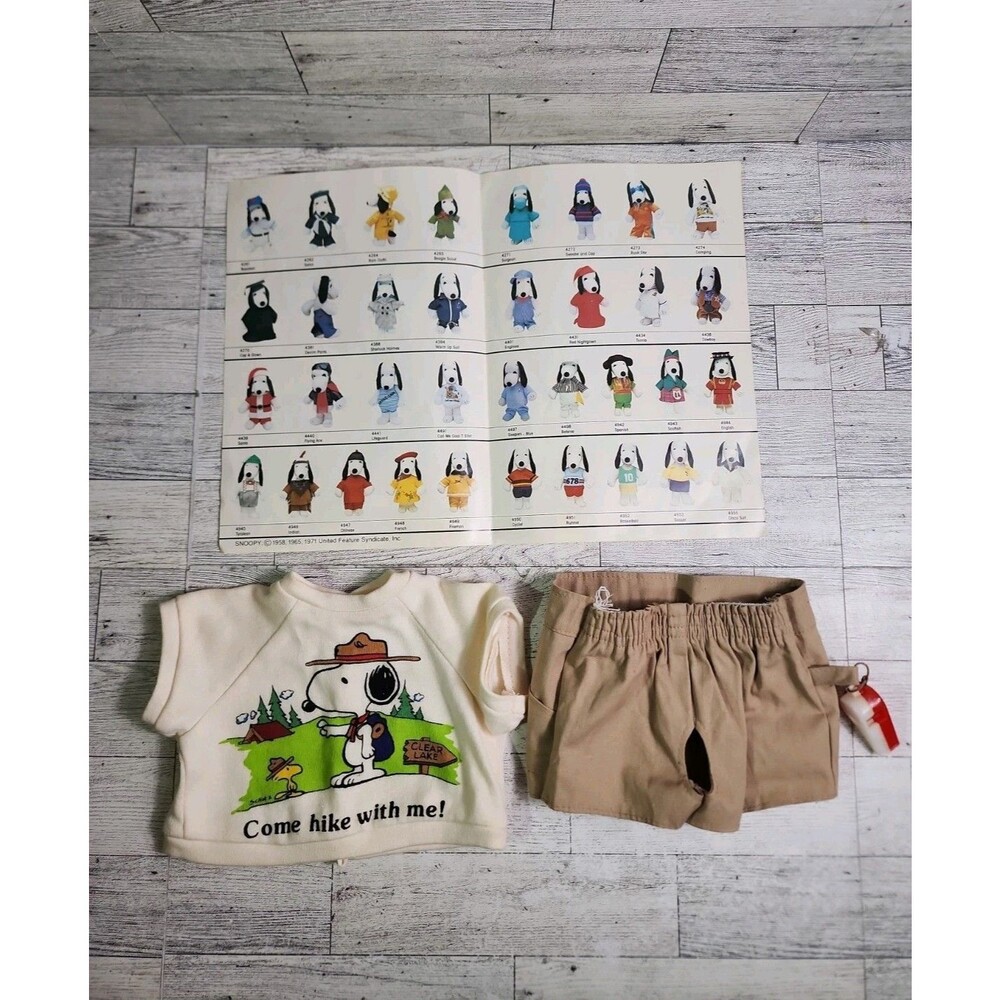 Vintage 1971 Determined Productions Snoopy's Wardrobe #4274 Camping Outfit